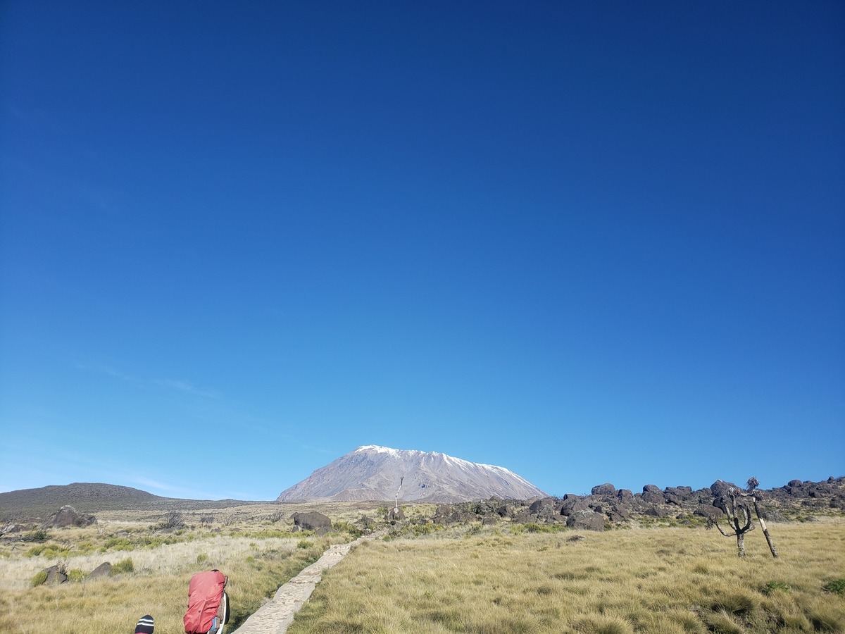 mount kilimanjaro climbing routes