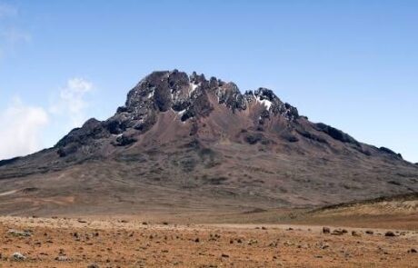 mawenzi peak – view mawenzi peak mount kilimanjaro