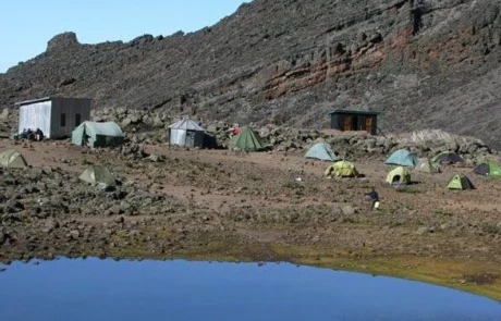 mawenzi tarn campsite mawenzi tarn camp kilimanjaro