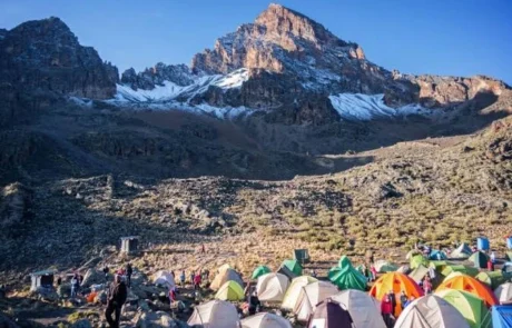 mawenzi tarn hut kilimanjaro