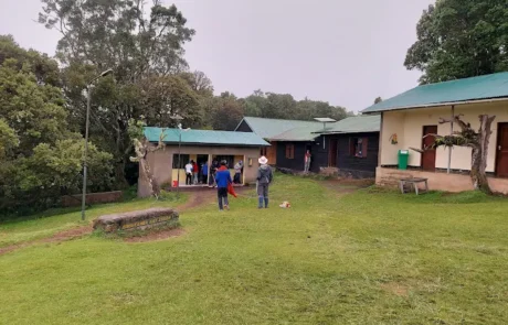 miriakamba-mount-meru miriakamba hut mount meru