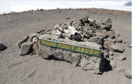 rhino-point -mount-meru rhino point mount meru