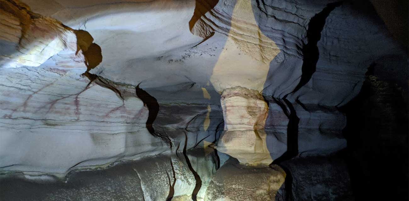 amboni caves