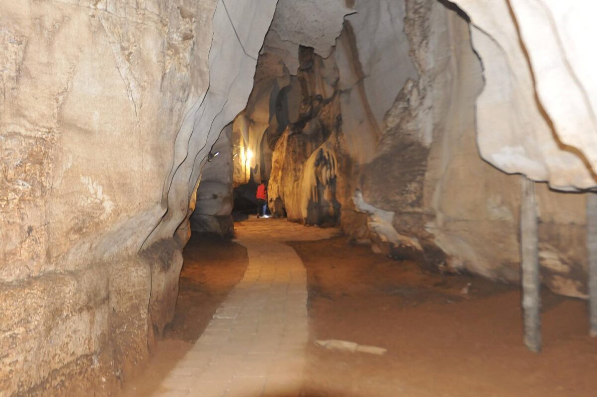 Amboni-Caves amboni caves